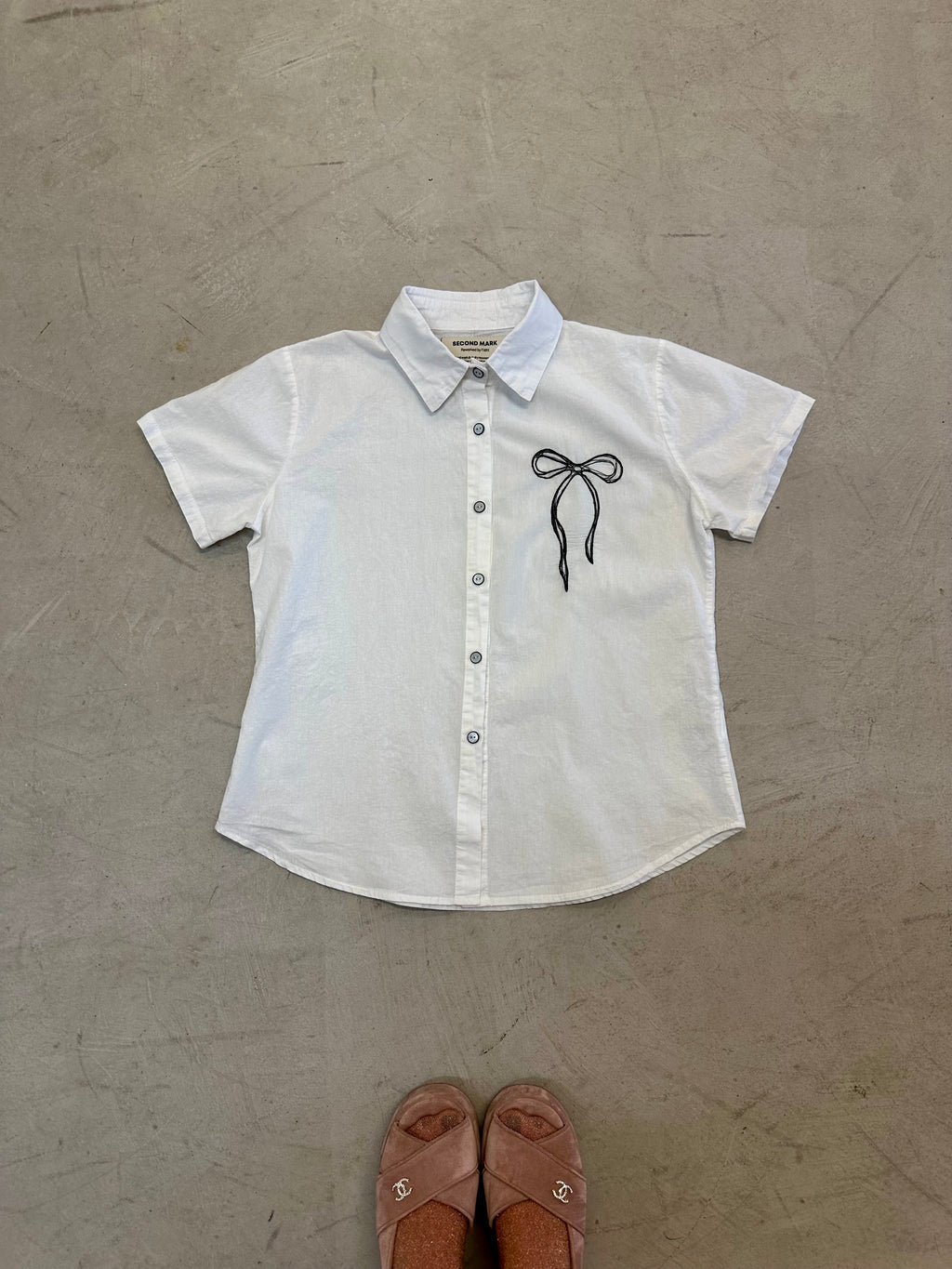 Cropped Button Down — White with Black Bows & Scallop Buttons