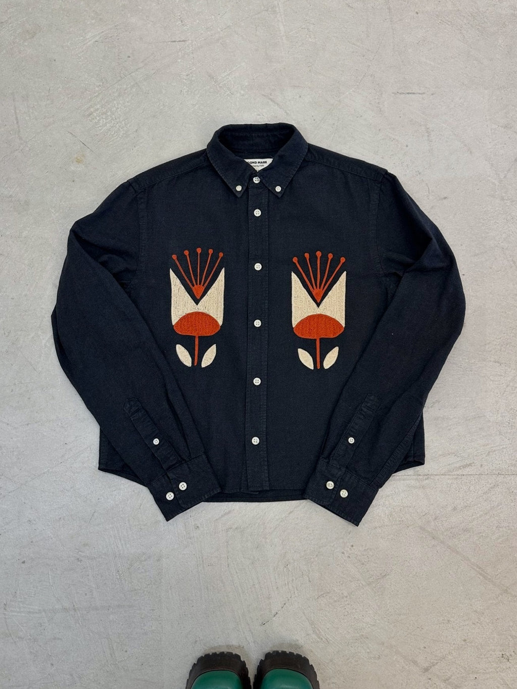Cropped Long Sleeve Button Down- Black