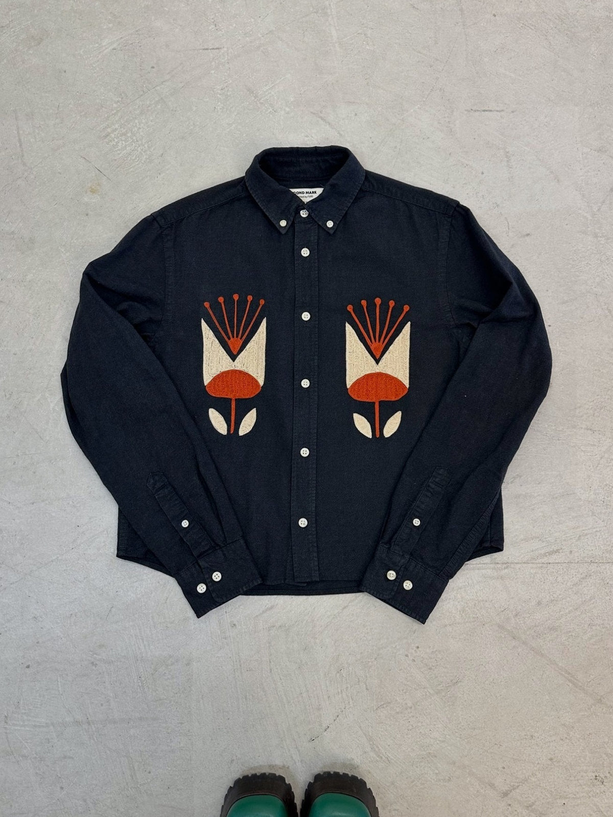 Cropped Long Sleeve Button Down- Black